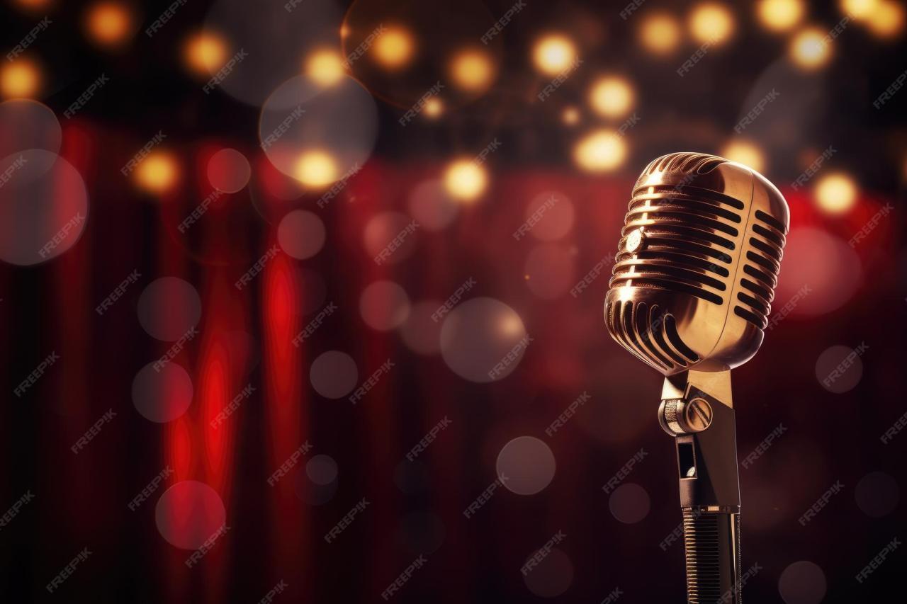 How to Use a Microphone Correctly on Stage